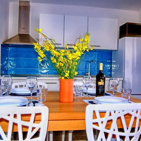 Apartamento With Roofed Terrace *