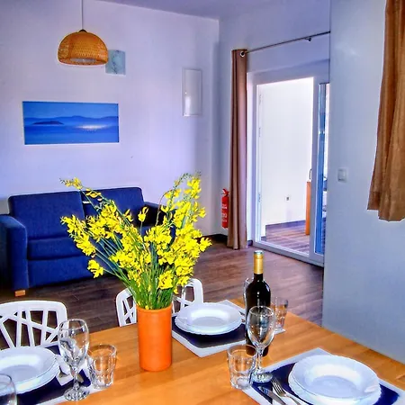 With Roofed Terrace Apartamento *