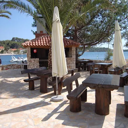 With Roofed Terrace Apartamento